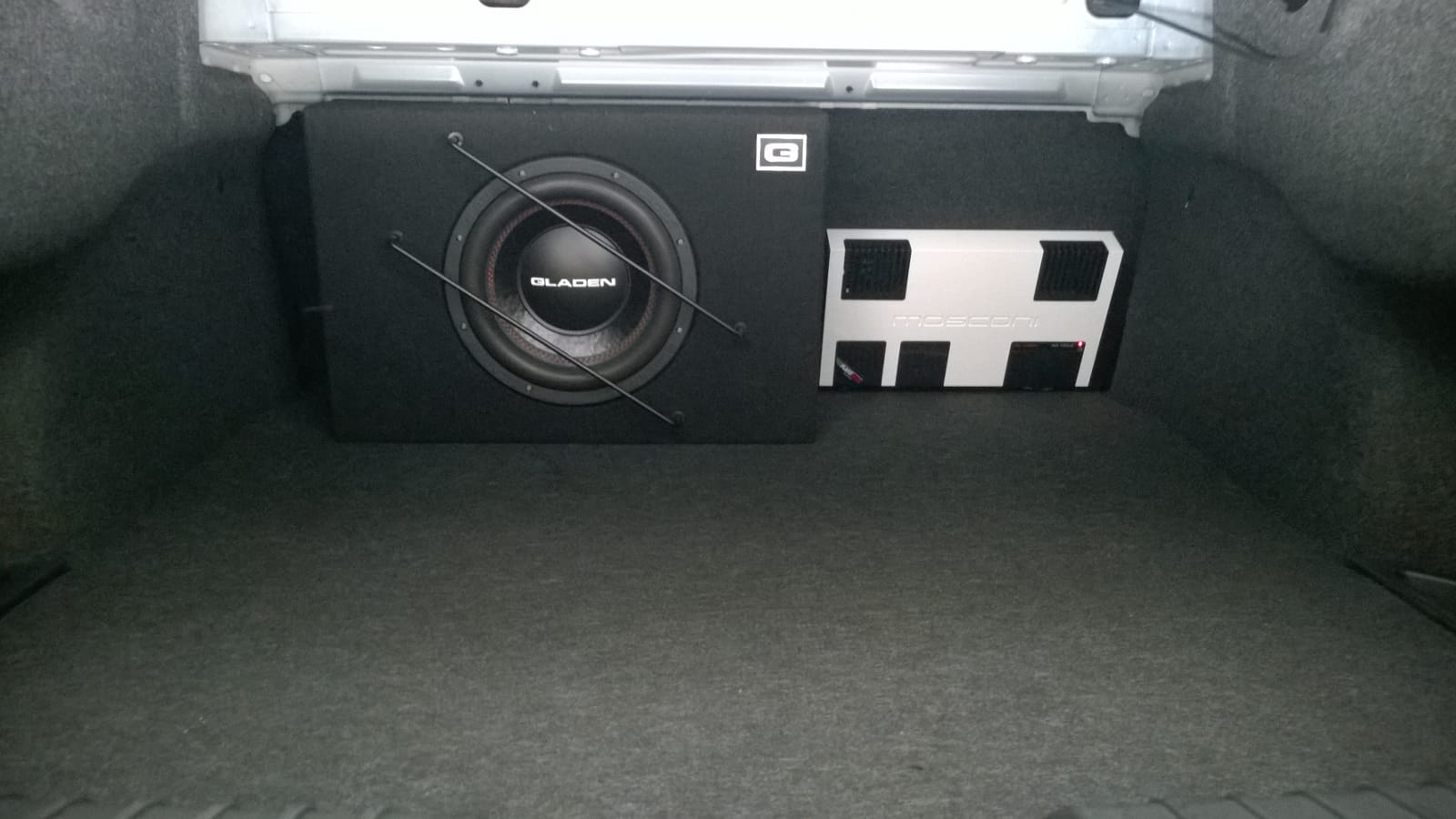 Hi-Fi Car 12